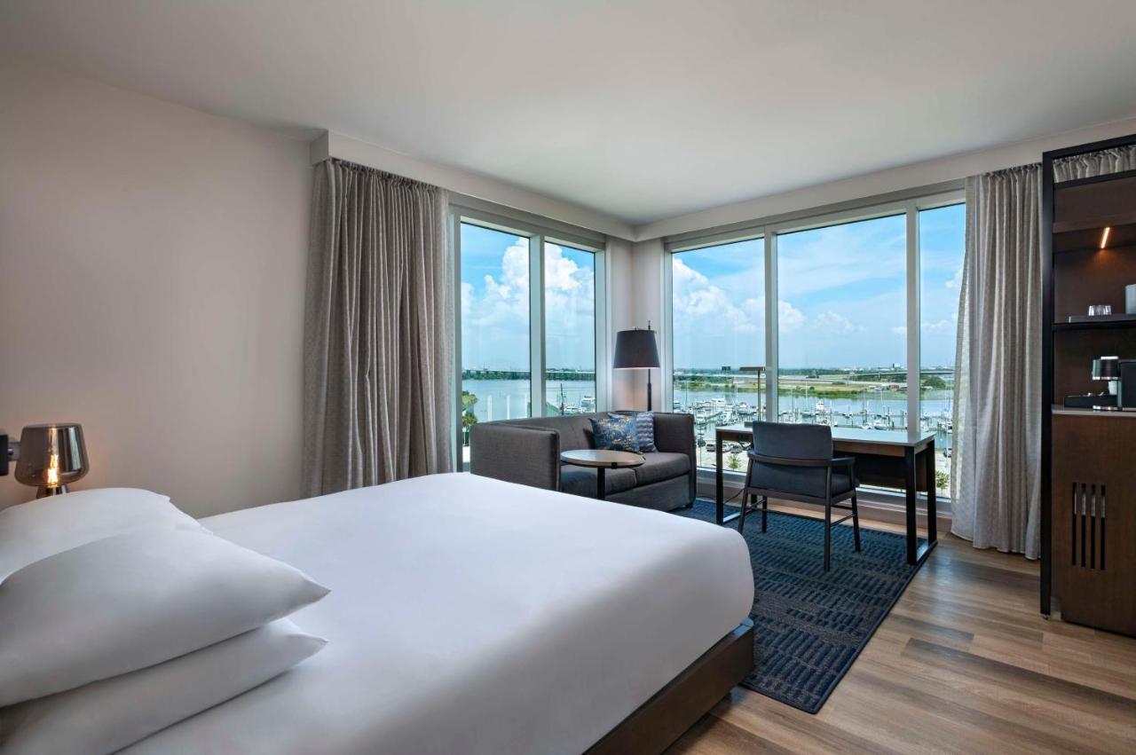 ホテル Hyatt Regency Baytown-Houston エクステリア 写真